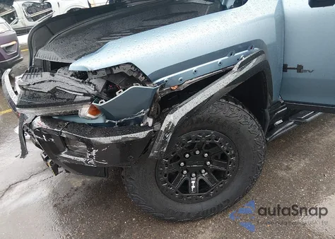 2024 GMC Hummer Ev Suv 3X z USA, uszkodzony, nr VIN 1GKB0SDC9RU108619